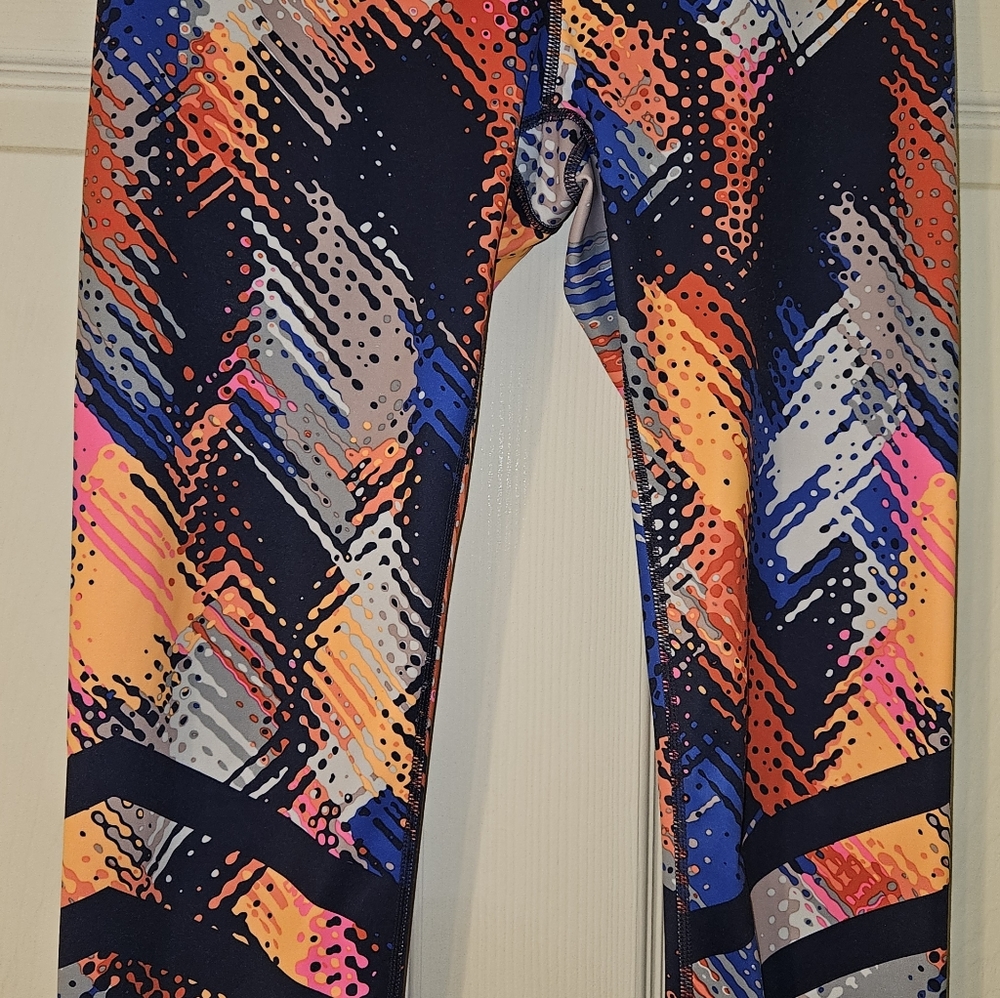 Athleta size S Capri leggings